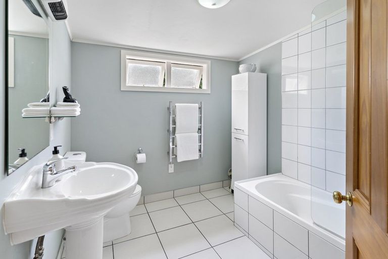 Photo of property in 269 High Street North, Carterton, 5713