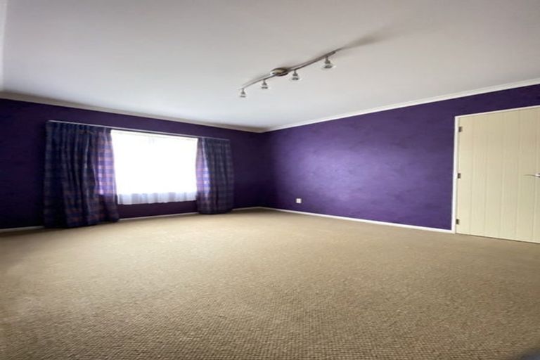 Photo of property in 15 Sierra Court, Roslyn, Palmerston North, 4414