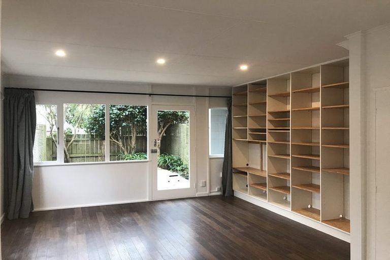 Photo of property in 42d Ngatoto Street, Ngaio, Wellington, 6035