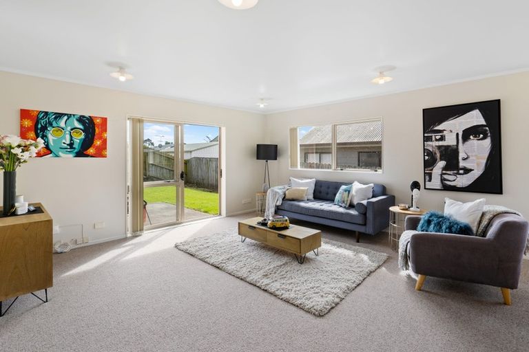Photo of property in 256 Royal Road, Massey, Auckland, 0614