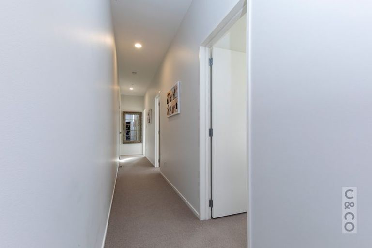 Photo of property in 30 Jelas Drive, Riverhead, 0820