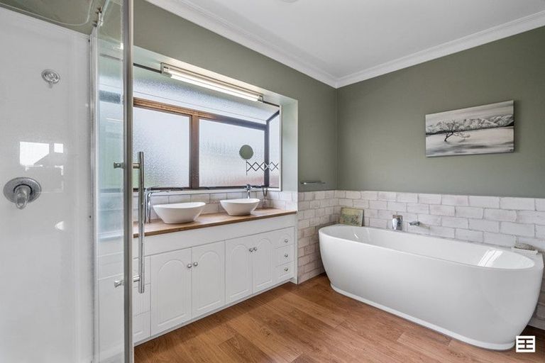 Photo of property in 1 Ruamoana Place, Omokoroa, 3114