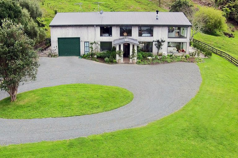 Photo of property in 253 Rodney Road, Whangateau, Warkworth, 0985