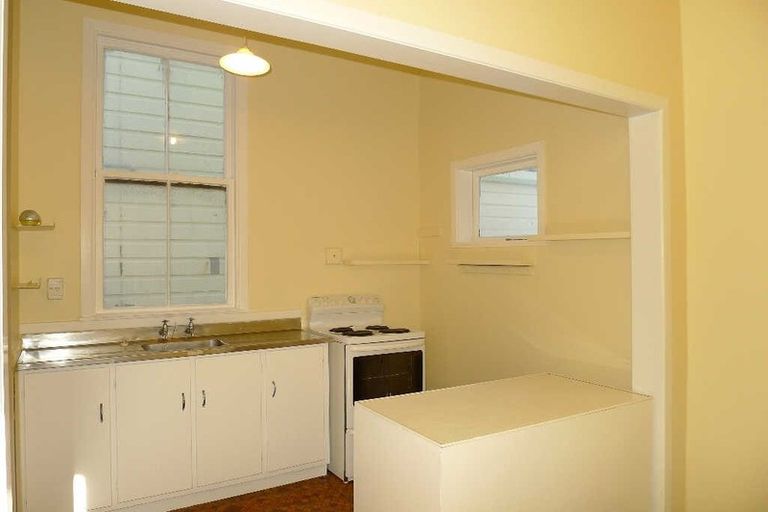 Photo of property in 19 Hiropi Street, Newtown, Wellington, 6021
