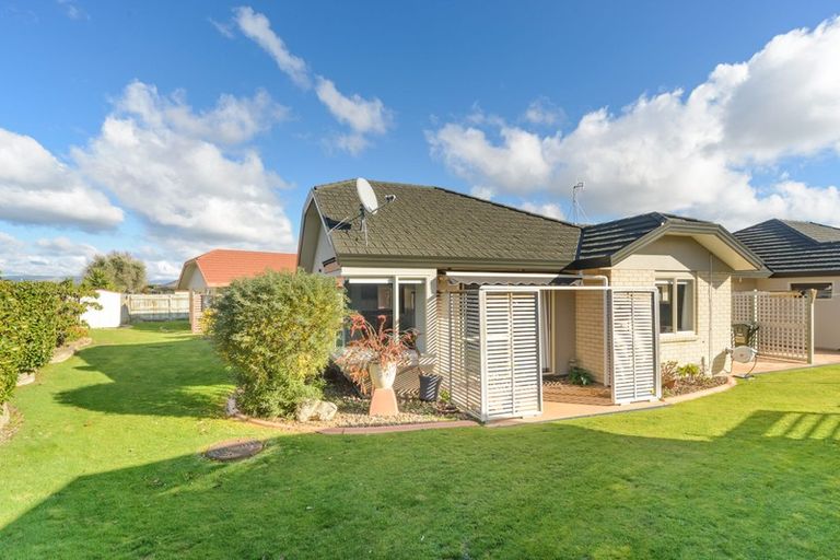 Photo of property in 9 Foxtail Fern, Kelvin Grove, Palmerston North, 4414