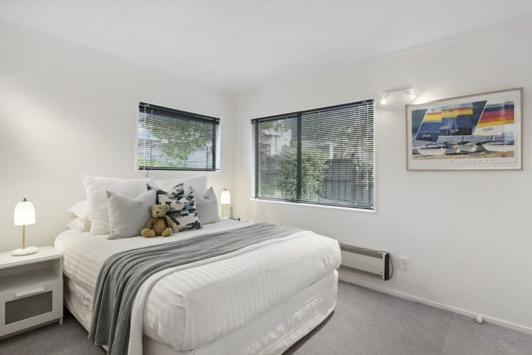 Photo of property in 2/38 Penzance Road, Mairangi Bay, Auckland, 0630