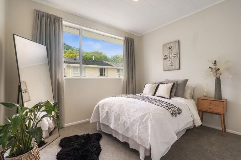 Photo of property in 1/10 Denver Grove, Totara Park, Upper Hutt, 5018