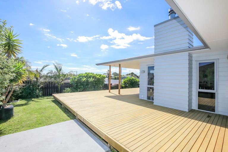 Photo of property in 8 Puka Place, Raglan, 3225