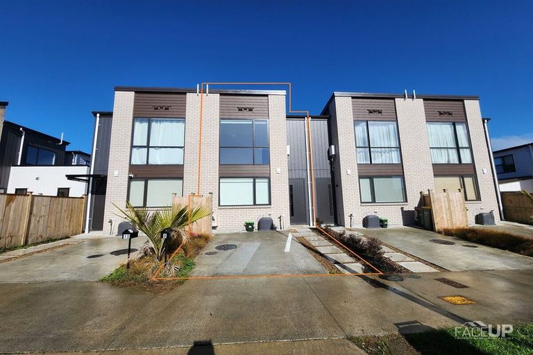 Photo of property in 8 Landing Path Drive, Hobsonville, Auckland, 0616