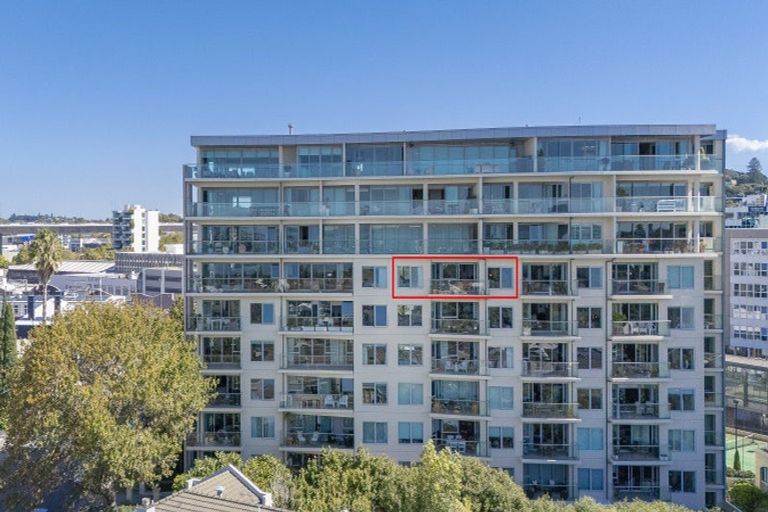 Photo of property in Oakridge Apartments, 703/10 Middleton Road, Remuera, Auckland, 1050