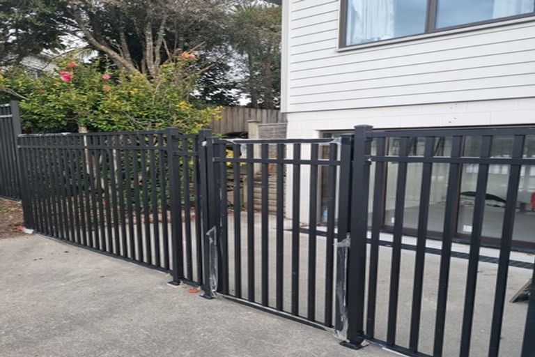 Photo of property in 108 Glendhu Road, Bayview, Auckland, 0629