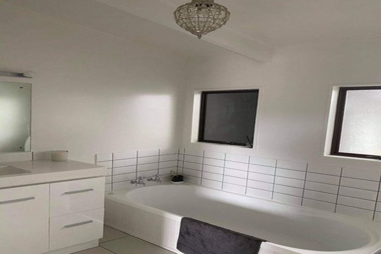 Photo of property in 55b Salisbury Road, Birkdale, Auckland, 0626