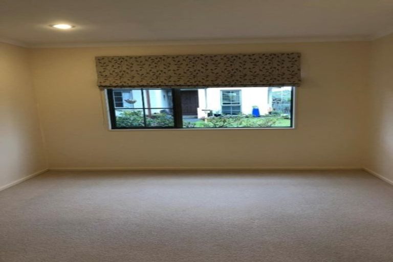 Photo of property in 42 Lakeridge Close, Rangatira Park, Taupo, 3330