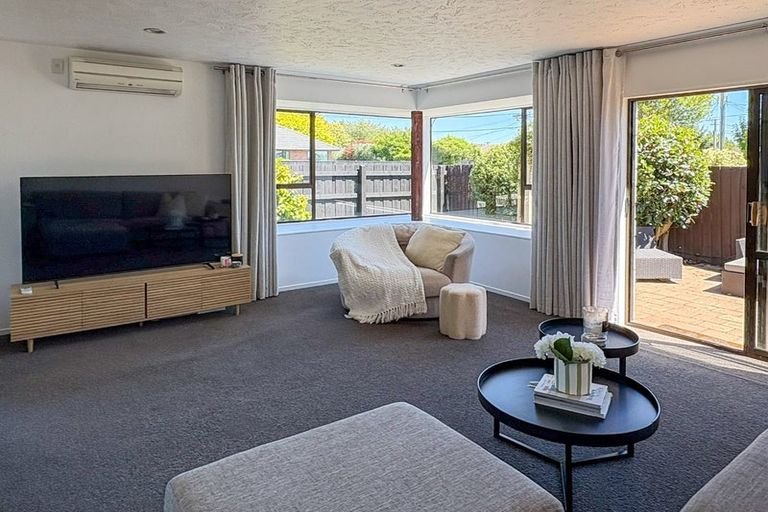 Photo of property in 1/14 Croziers Road, St Albans, Christchurch, 8052