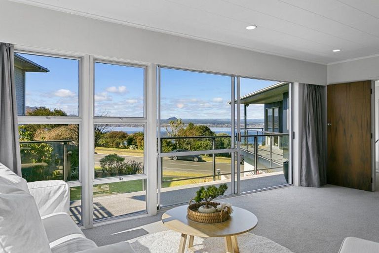 Photo of property in 96 Wakeman Road, Acacia Bay, Taupo, 3330