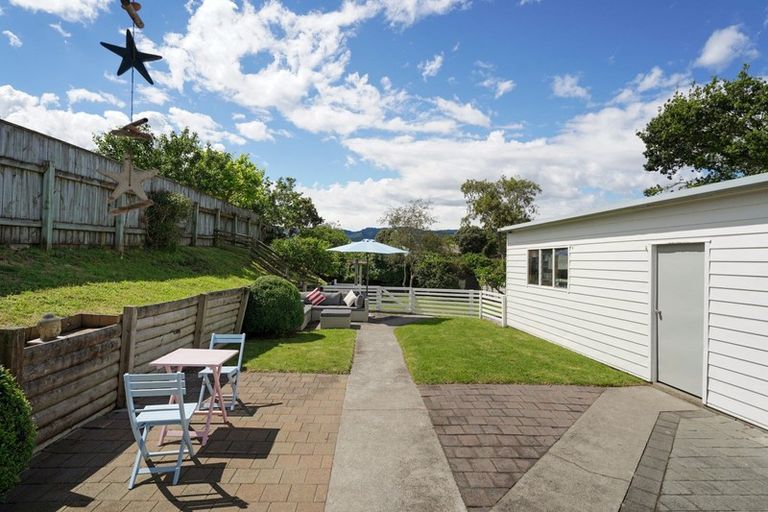 Photo of property in 36 Gray Avenue, Paraparaumu Beach, Paraparaumu, 5032