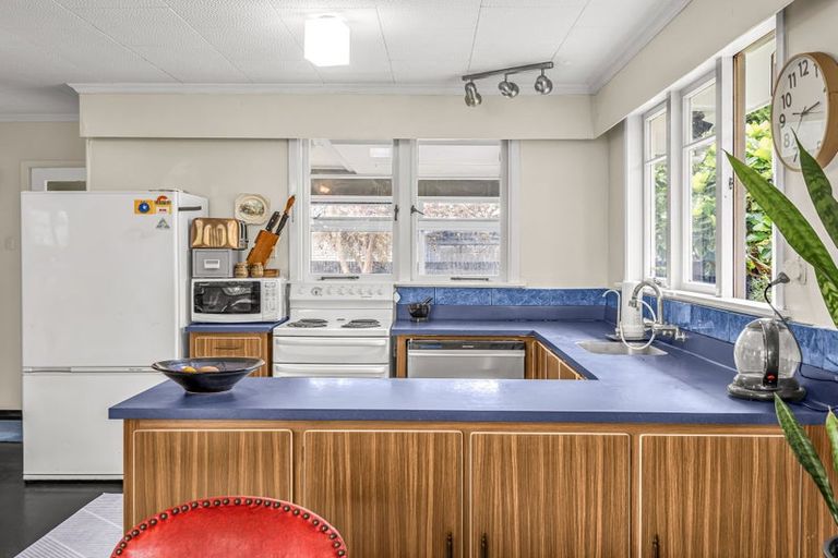 Photo of property in 6 Firth Place, Awapuni, Palmerston North, 4412