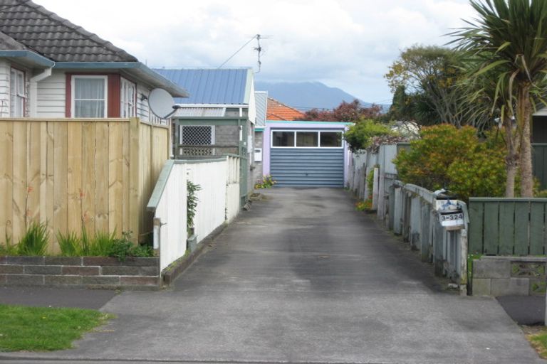 Photo of property in 3/324 Carrington Street, Vogeltown, New Plymouth, 4310