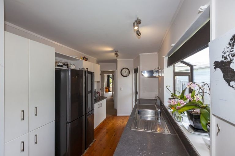 Photo of property in 20 Hookway Grove, Paraparaumu, 5032