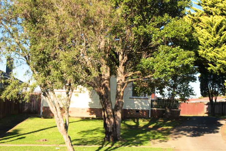 Photo of property in 15 Ashley Avenue, Mangere East, Auckland, 2024