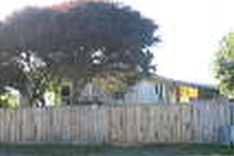 Photo of property in 57 Mazengarb Road, Paraparaumu Beach, Paraparaumu, 5032