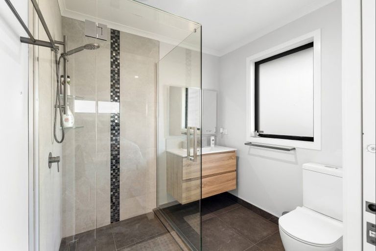 Photo of property in 230 Valley Views, Fitzherbert, Palmerston North, 4472