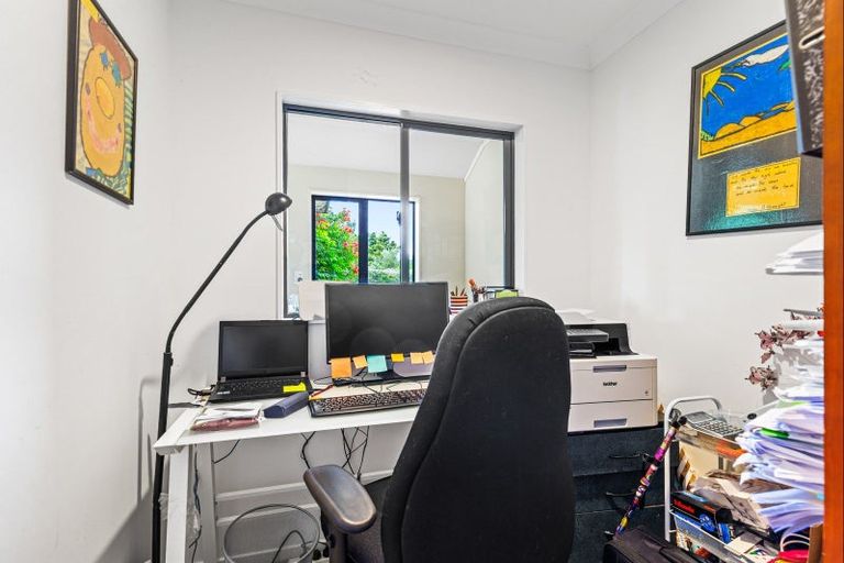 Photo of property in 8 Faydon Close, Ohau, Levin, 5570