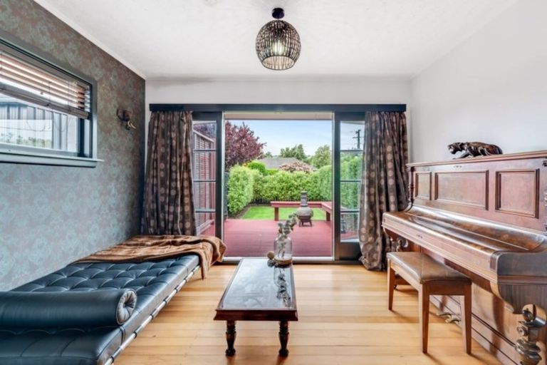 Photo of property in 73 Stanbury Avenue, Somerfield, Christchurch, 8024