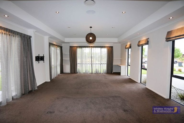 Photo of property in 70 Bluestone Drive, Parklands, Christchurch, 8083