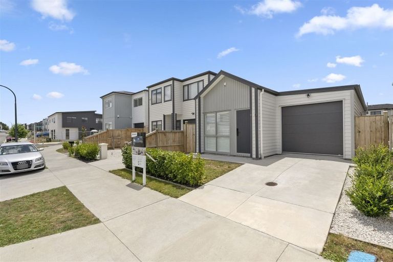 Photo of property in 29 Lusitano Drive, Karaka, Papakura, 2113
