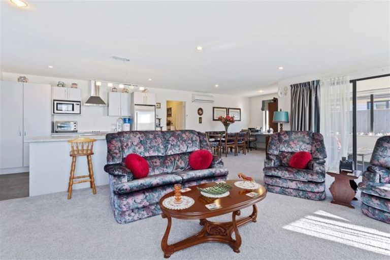 Photo of property in 6/3 Retallick Way, Amberley, 7410