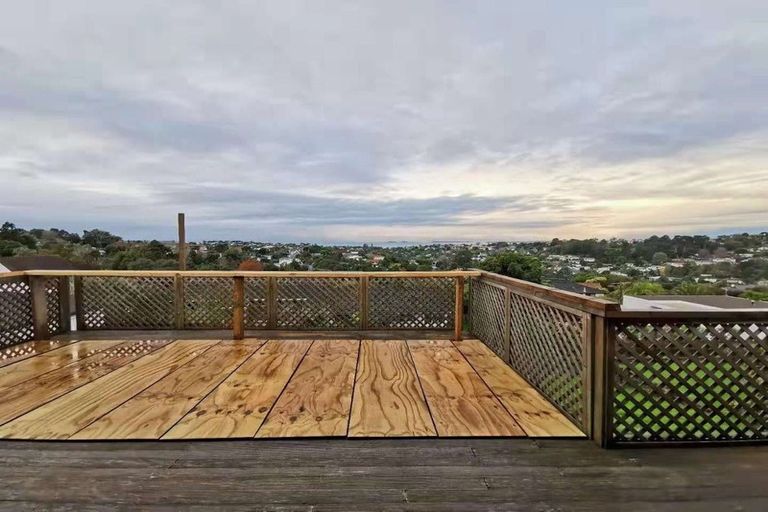 Photo of property in 154 Weatherly Road, Torbay, Auckland, 0630