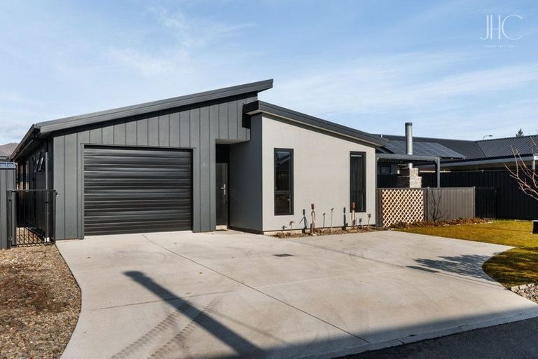 Photo of property in 4 Bradford Street, Cromwell, 9310