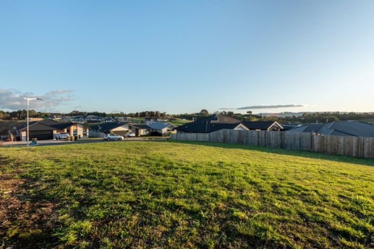 Photo of property in 5 Okataina Street, Pyes Pa, Tauranga, 3112