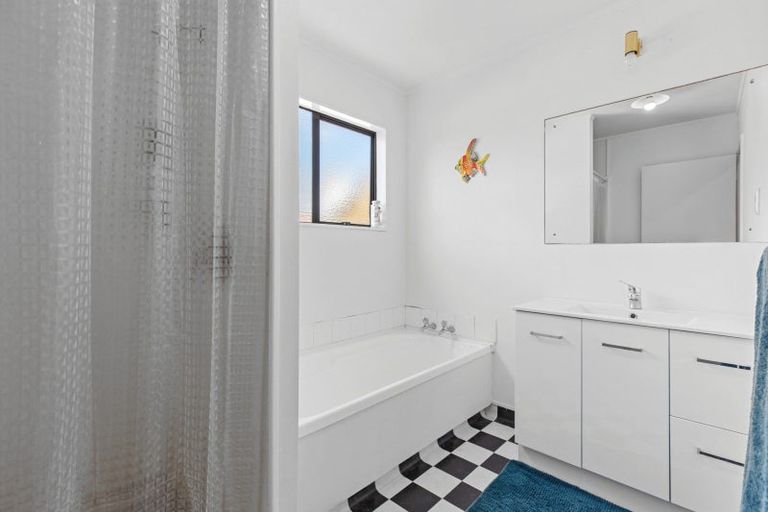 Photo of property in 1040a Papamoa Beach Road, Papamoa Beach, Papamoa, 3118