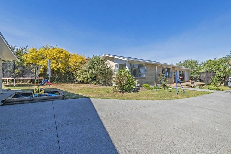Photo of property in 11 Bayswater Crescent, Bromley, Christchurch, 8062