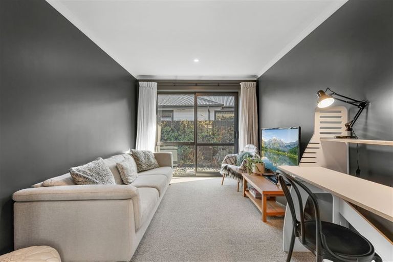 Photo of property in 25 Katrine Drive, Marshland, Christchurch, 8083