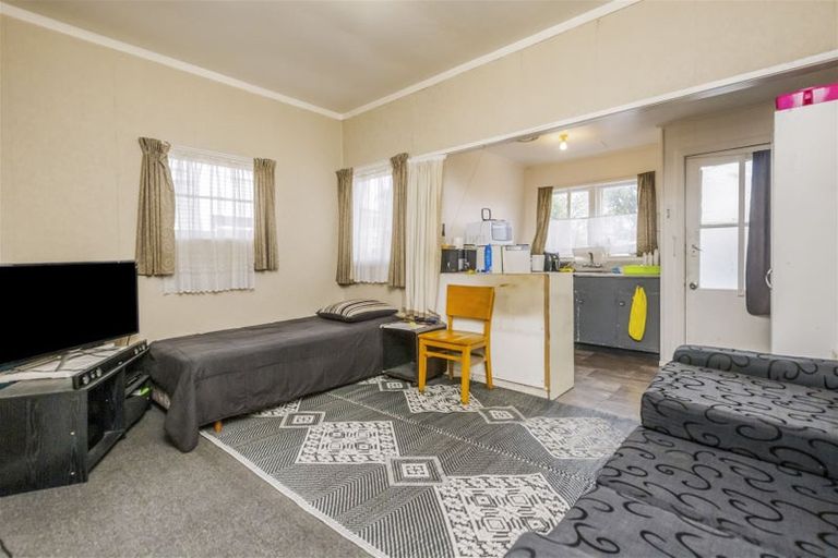 Photo of property in 116 Kolmar Road, Papatoetoe, Auckland, 2025