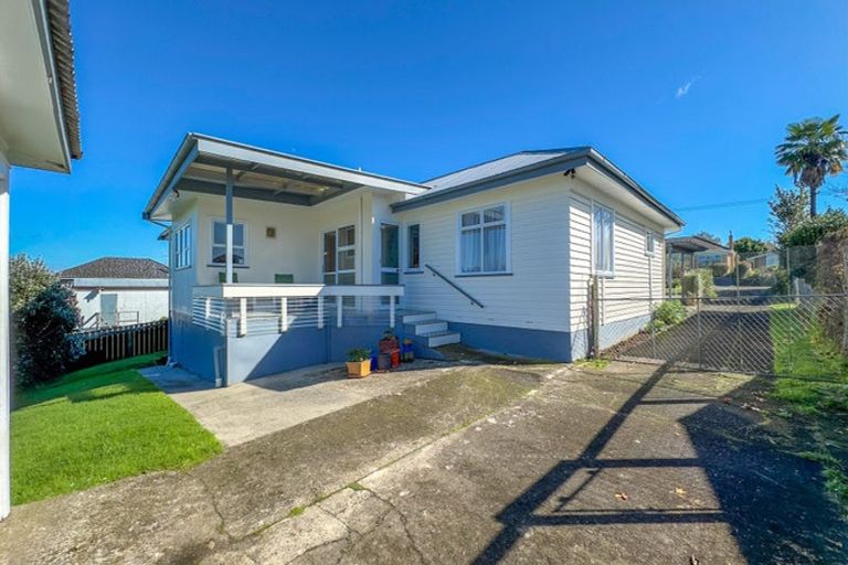 Photo of property in 49 Neal Street, Putaruru, 3411