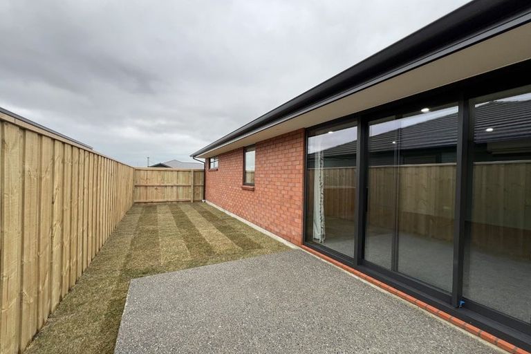 Photo of property in 35 Cousins Street, Woodend, 7691