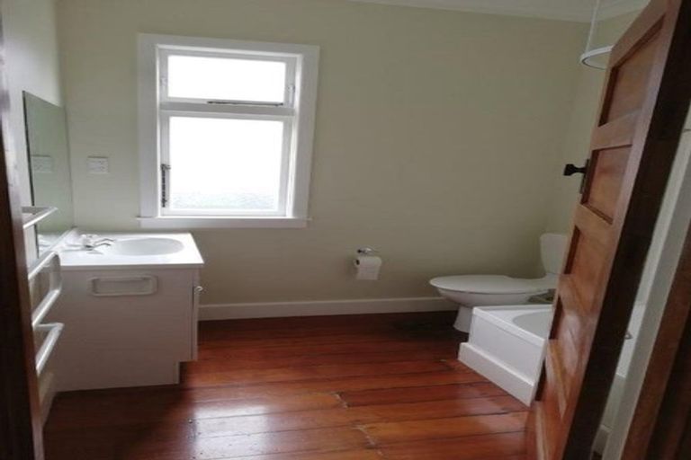 Photo of property in 666 Pioneer Highway, Highbury, Palmerston North, 4412