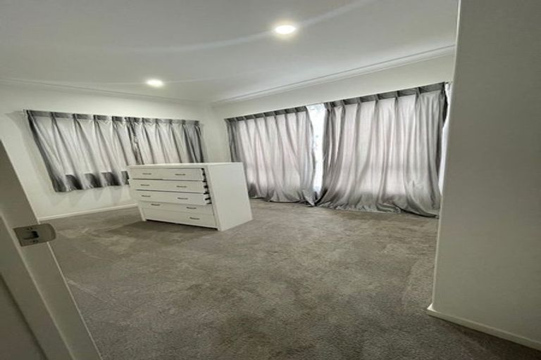 Photo of property in 34 Lime Hill Rise, Flat Bush, Auckland, 2019