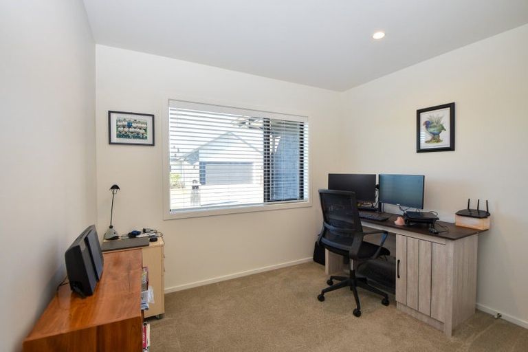 Photo of property in 5 Pukeko Lane, Carterton, 5713