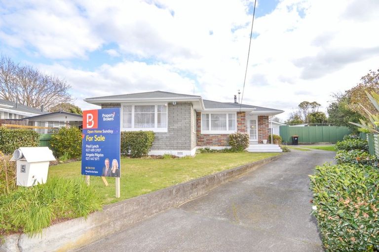 Photo of property in 5 Stoke Place, Awapuni, Palmerston North, 4412