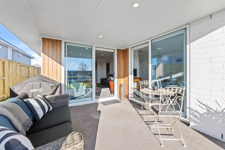 Photo of property in 98a Harakeke Drive, Wharewaka, Taupo, 3330