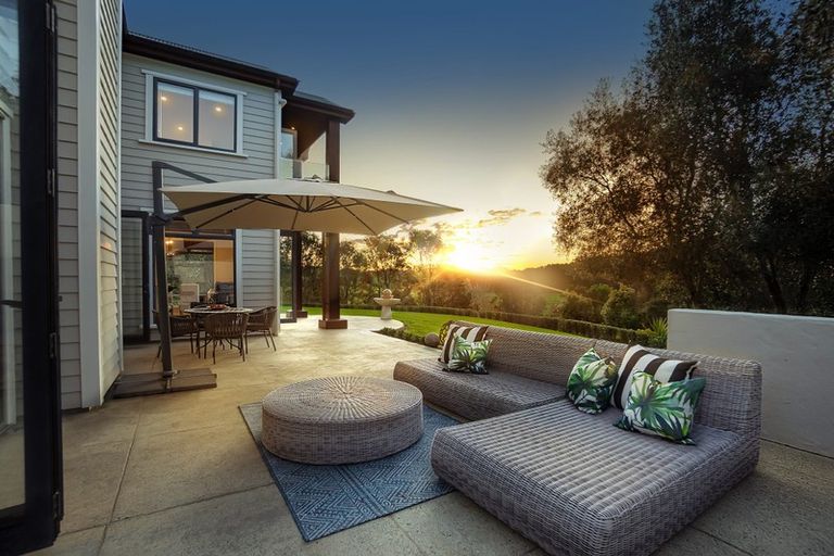 Photo of property in 388 Pine Valley Road, Dairy Flat, Silverdale, 0992