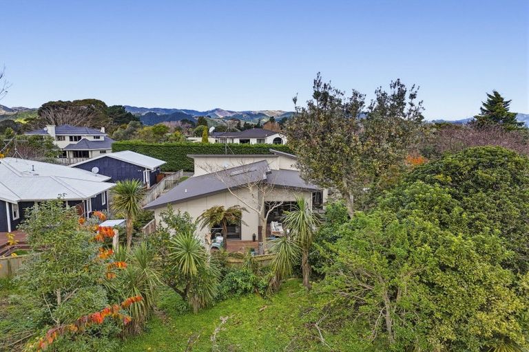 Photo of property in 56a Wood Leigh, Paraparaumu Beach, Paraparaumu, 5032