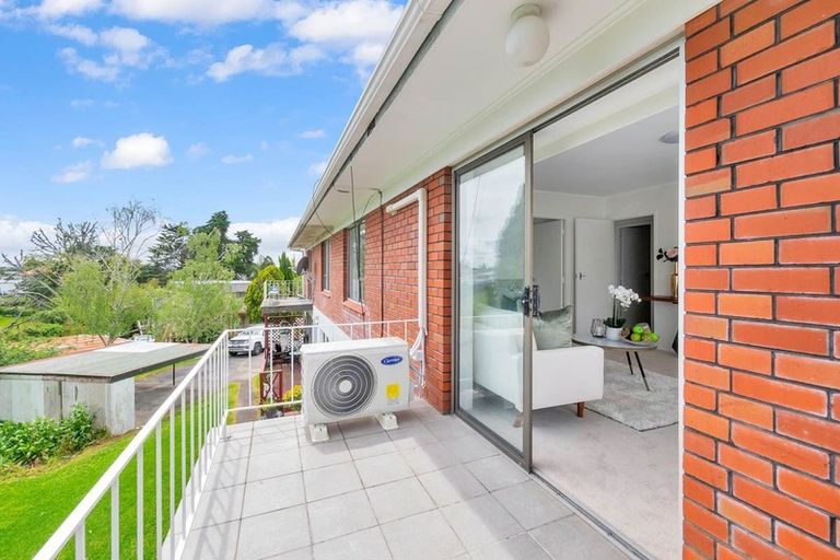 Photo of property in 4/26 Copley Street, New Lynn, Auckland, 0600