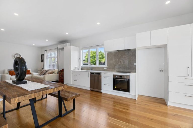 Photo of property in 55 Chrystal Street, Richmond, Christchurch, 8013