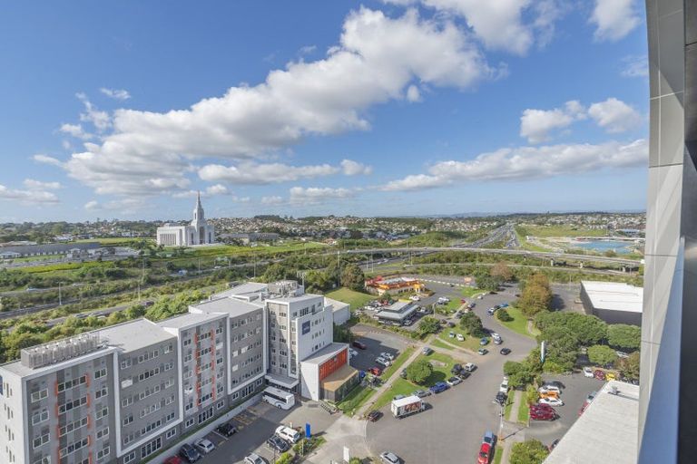 Photo of property in 1306/8 Lakewood Court, Manukau, Auckland, 2104